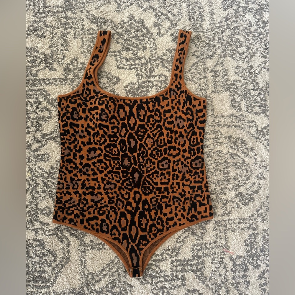 House of Harlow 1960 Leopard Print Bodysuit